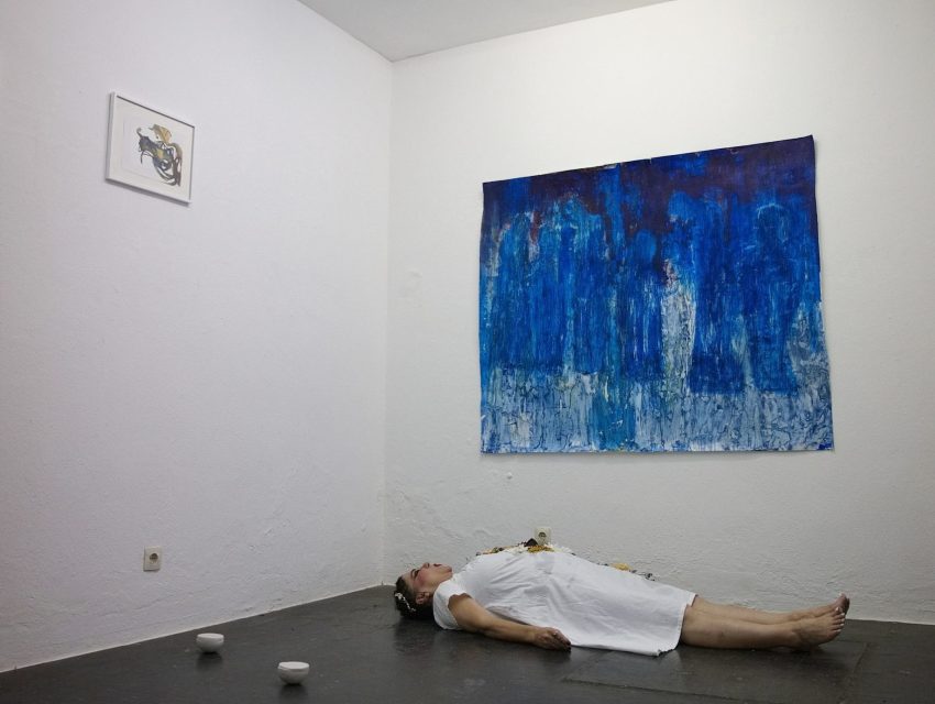 Kunst Performance Evy Evdokia